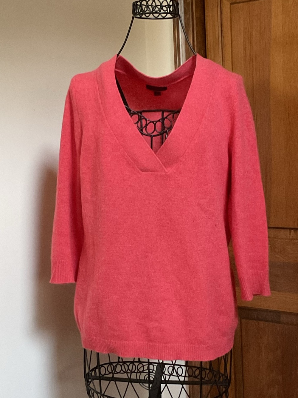 Tesori Coral Pink V-Neck Sweater small